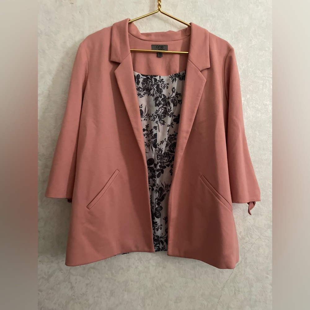 One by Chapter One women's large pink blazer